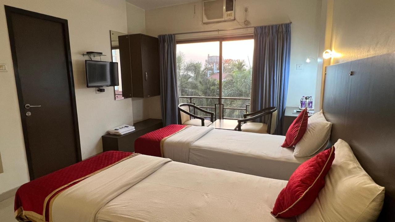 Resort Silver Hills Лонавала Экстерьер фото