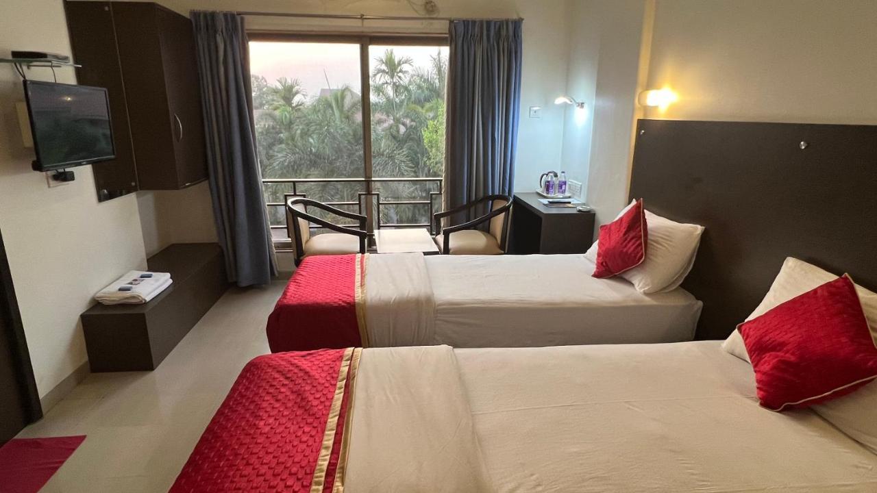 Resort Silver Hills Лонавала Экстерьер фото