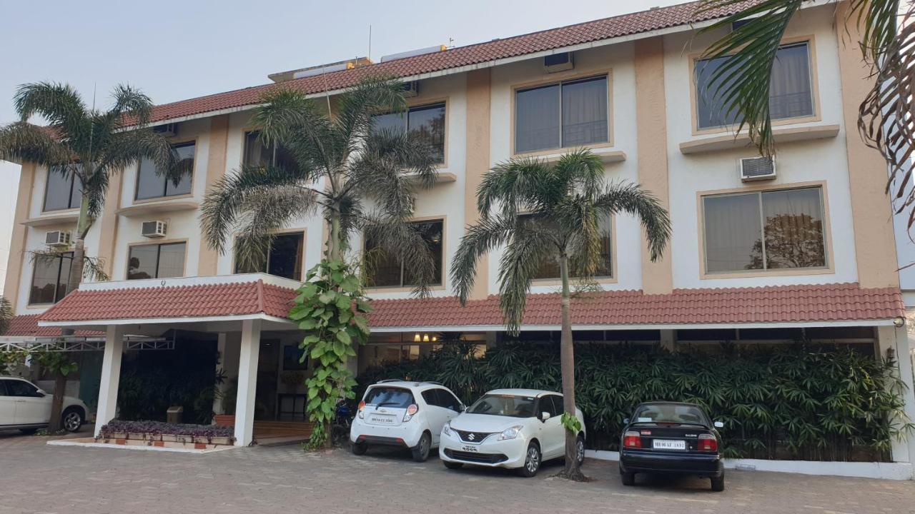 Resort Silver Hills Лонавала Экстерьер фото